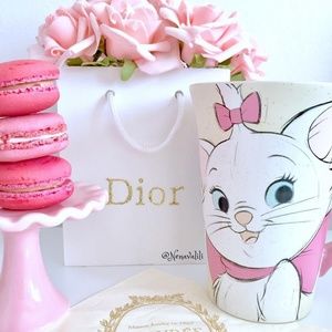 Meet your Posher, Yaret